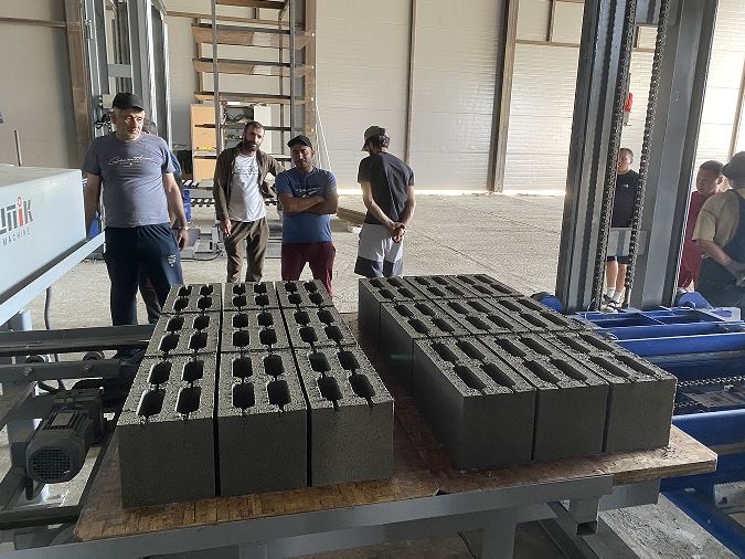 Cement Kerb Mould factory